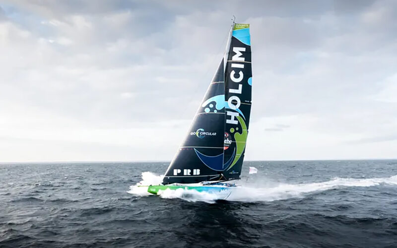 Vendée Globe Sailor Breaks Record